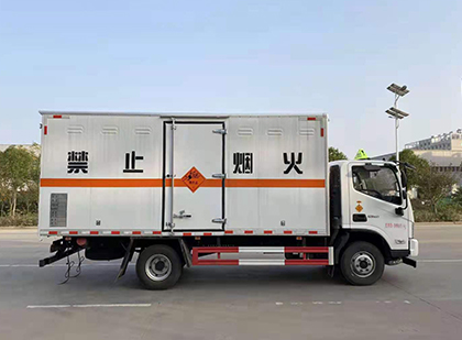 盘山爆破器材运输车